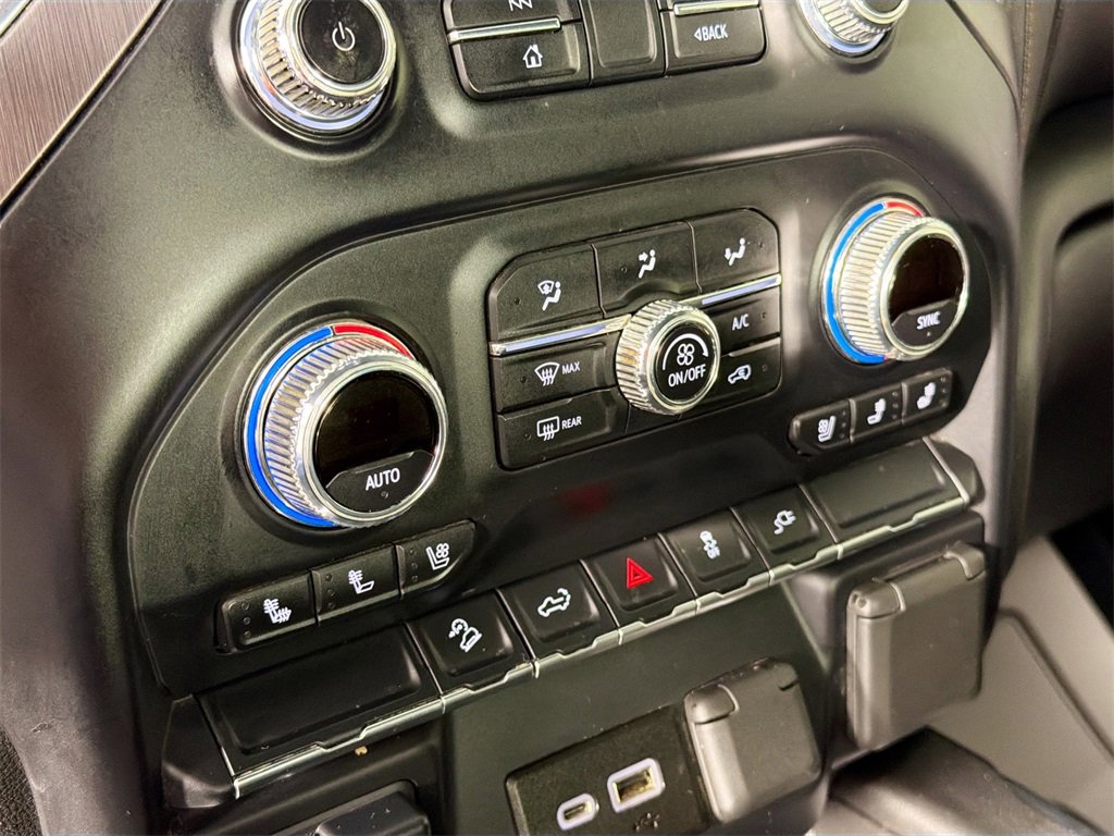 Used 2022 GMC Sierra 2500 AT4 w/ Gooseneck/5TH Wheel Package image 14