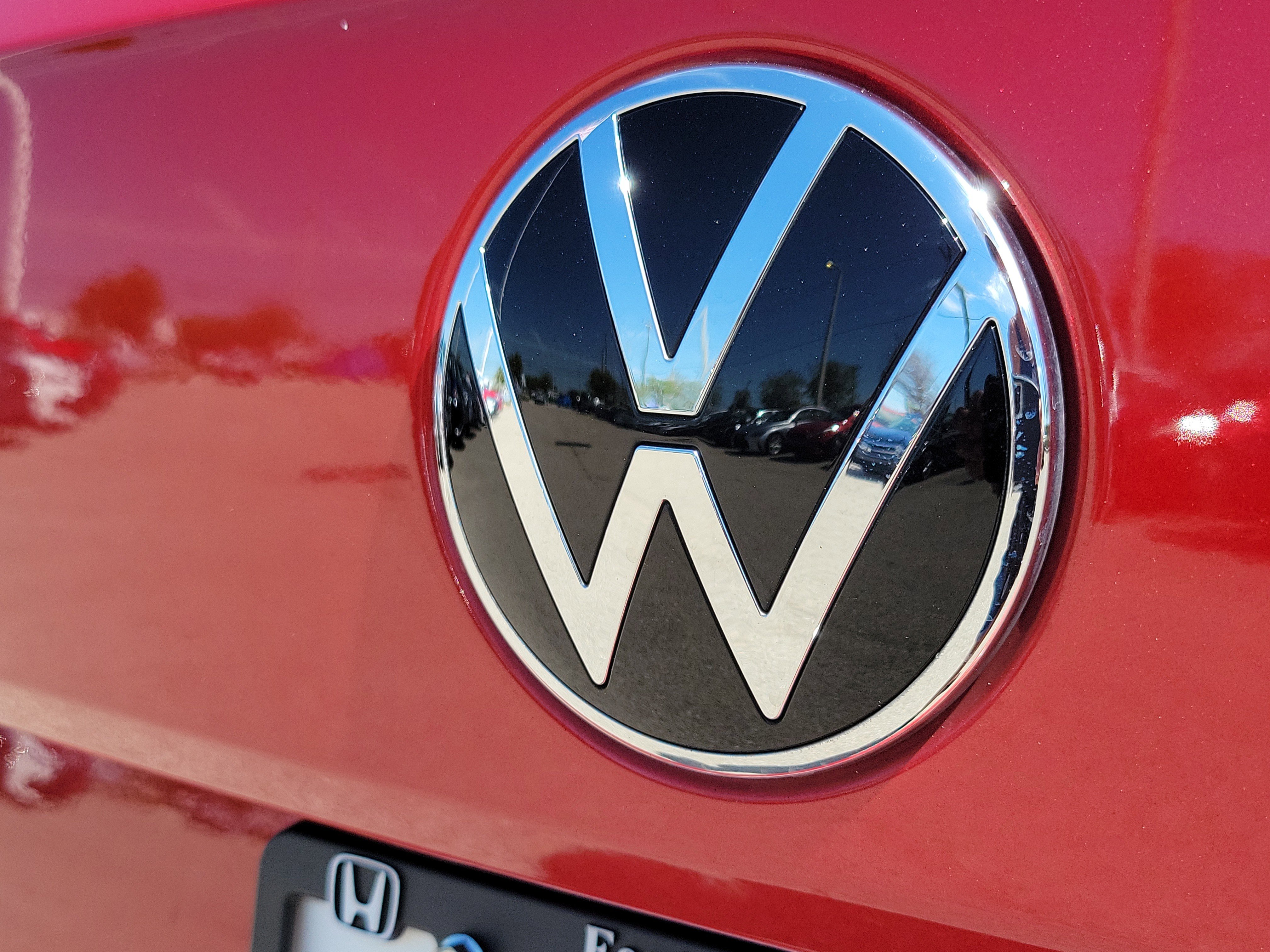 Used 2024 Volkswagen Taos SE FWD image 12