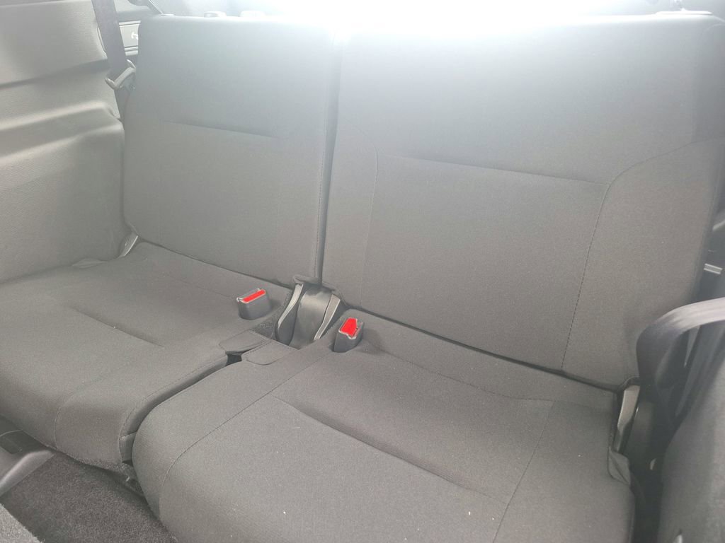 Used 2025 Mitsubishi Outlander ES image 17