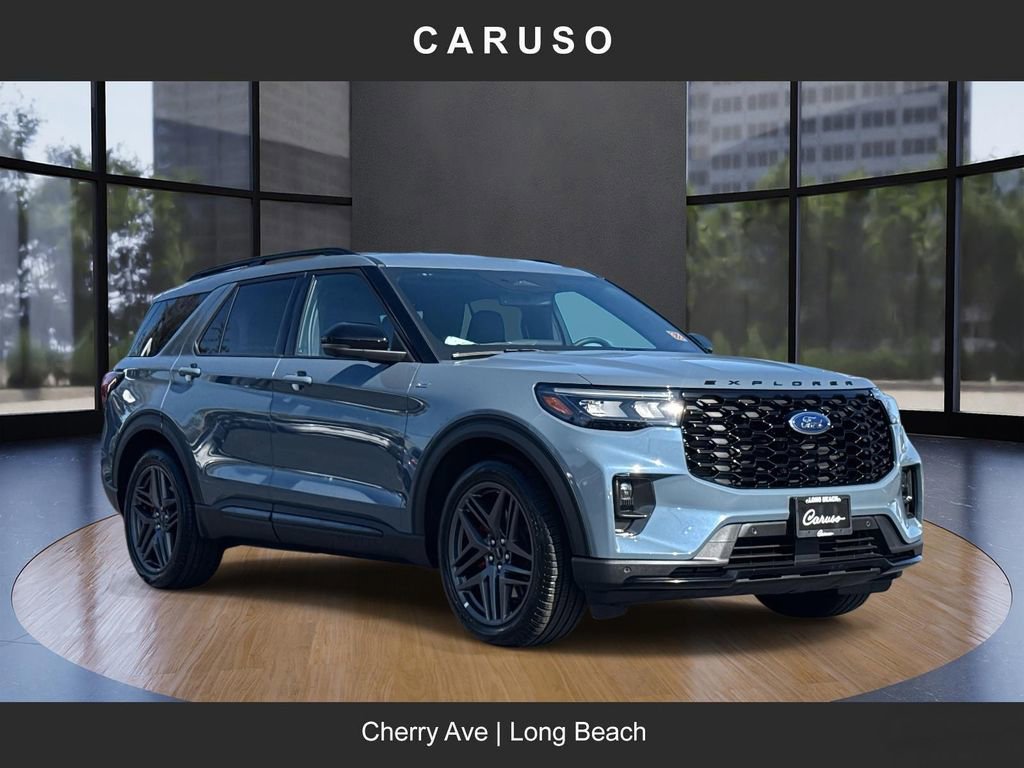 Used 2025 Ford Explorer ST-Line w/ Premium Package