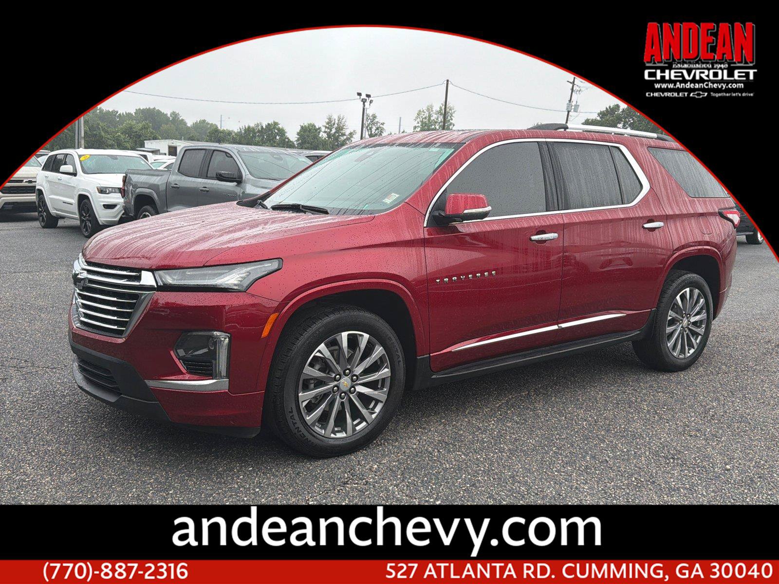 Used 2023 Chevrolet Traverse Premier FWD image 1
