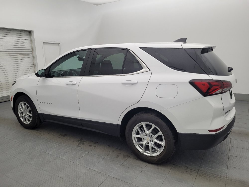 Used 2024 Chevrolet Equinox LT image 3