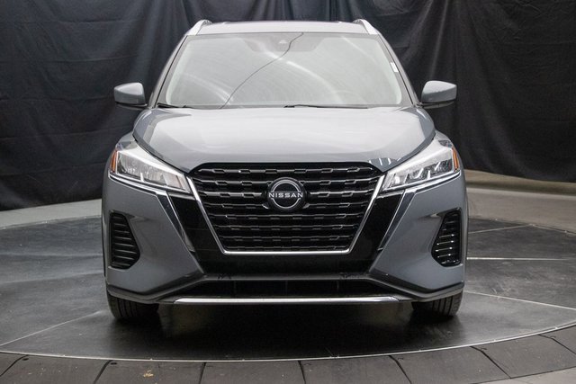 Used 2023 Nissan Kicks SV image 4