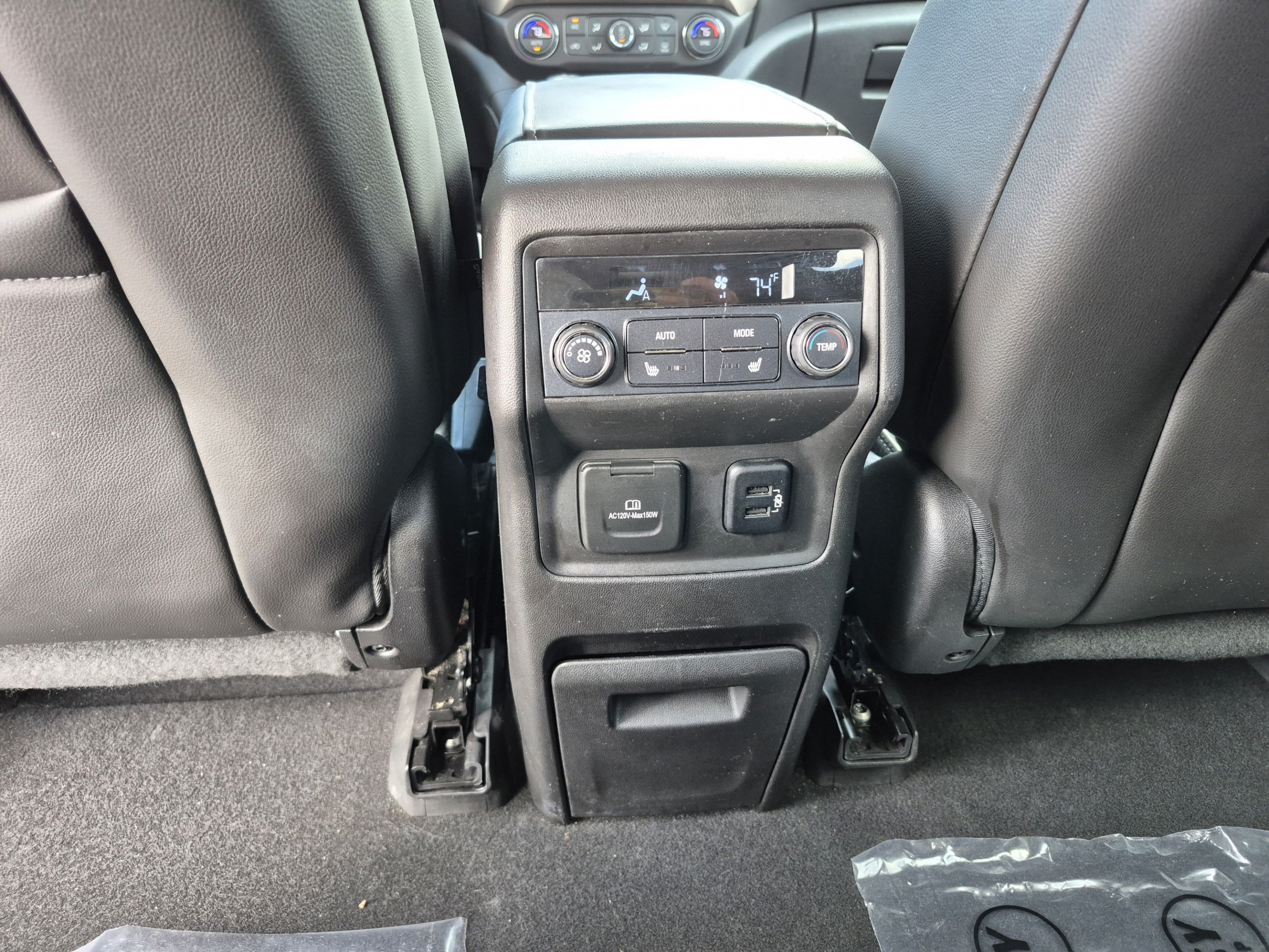 Used 2017 GMC Acadia Denali w/ Technology Package FWD image 15