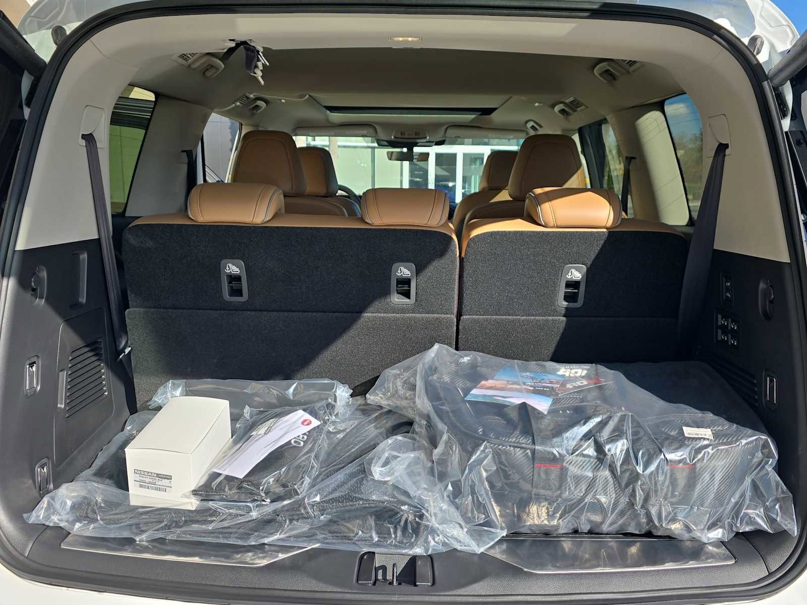 New 2026 INFINITI QX80 Luxe w/ Cargo Package image 26