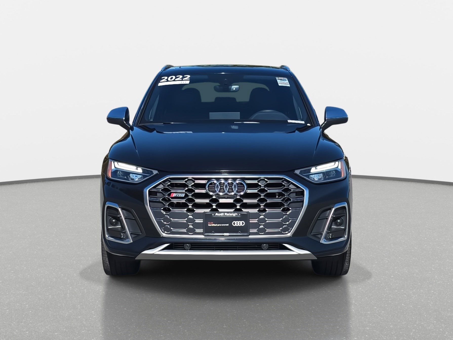 Used 2022 Audi SQ5 Premium Plus w/ Premium Plus Package image 2
