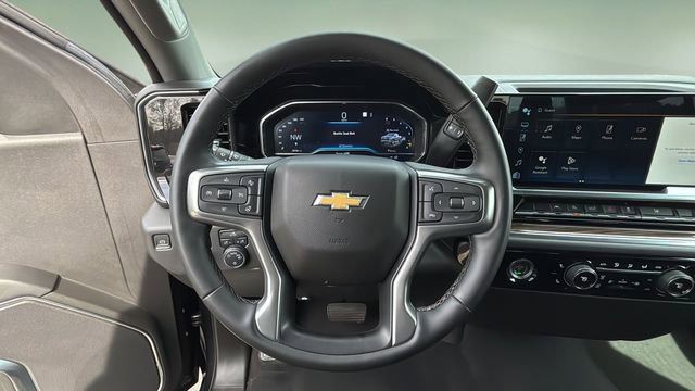 Used 2023 Chevrolet Silverado 1500 LT image 11