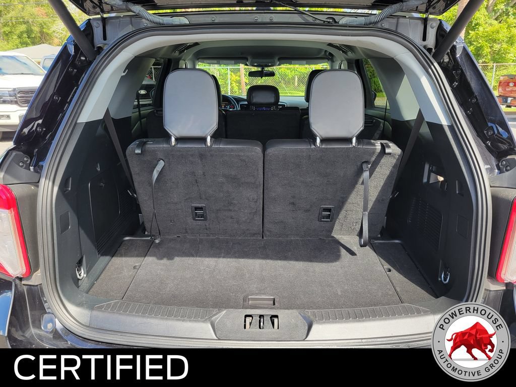 Certified 2024 Ford Explorer XLT w/ Equipment Group 202A RWD image 14