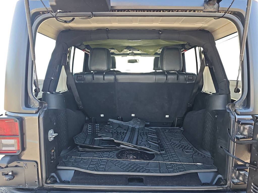 Used 2018 Jeep Wrangler Unlimited Sport AWD/4WD image 29