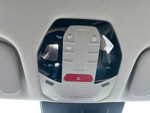 Certified 2025 Kia K4 FWD image 24