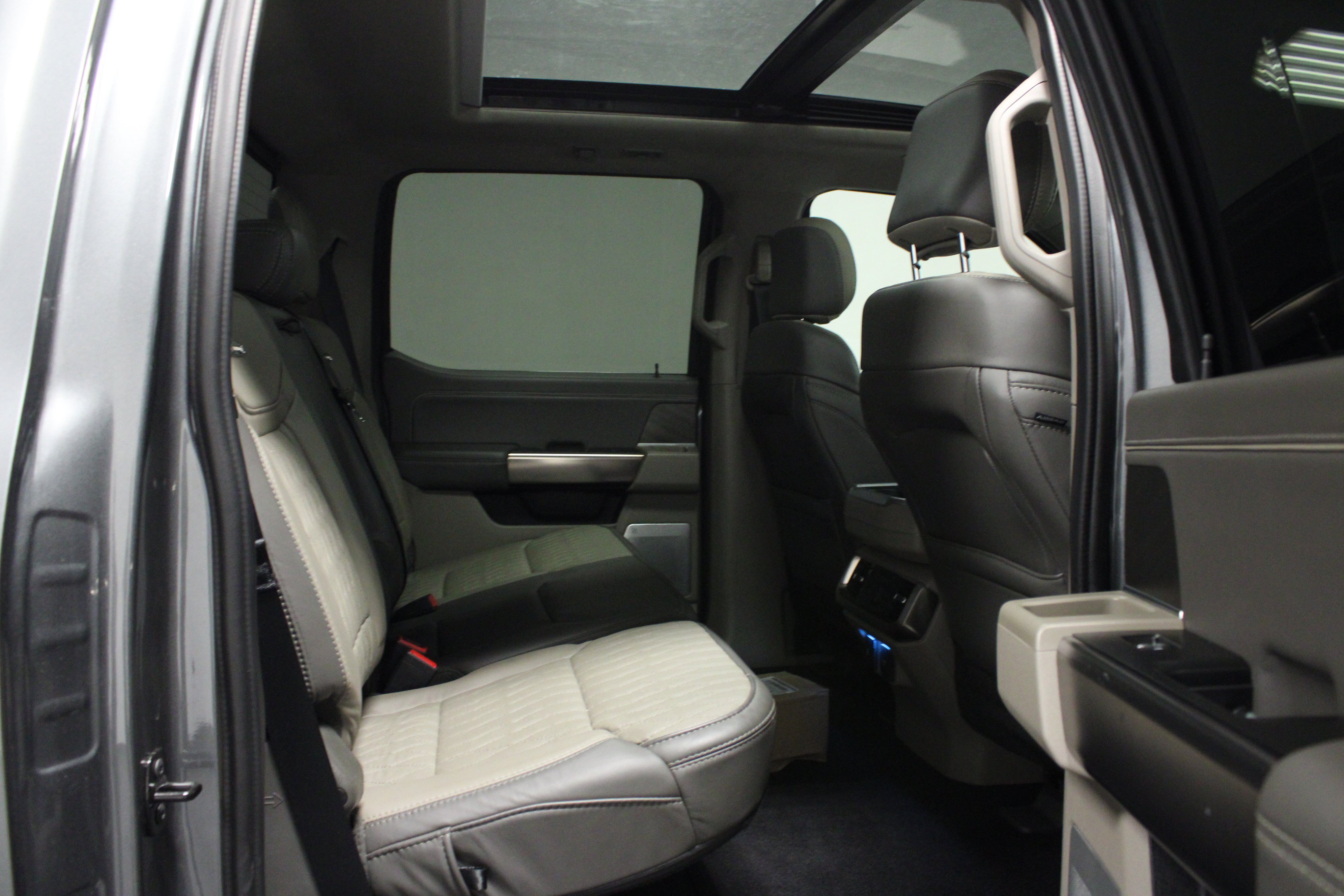 Used 2024 Ford F150 Platinum w/ Equipment Group 703A Plus AWD/4WD image 16