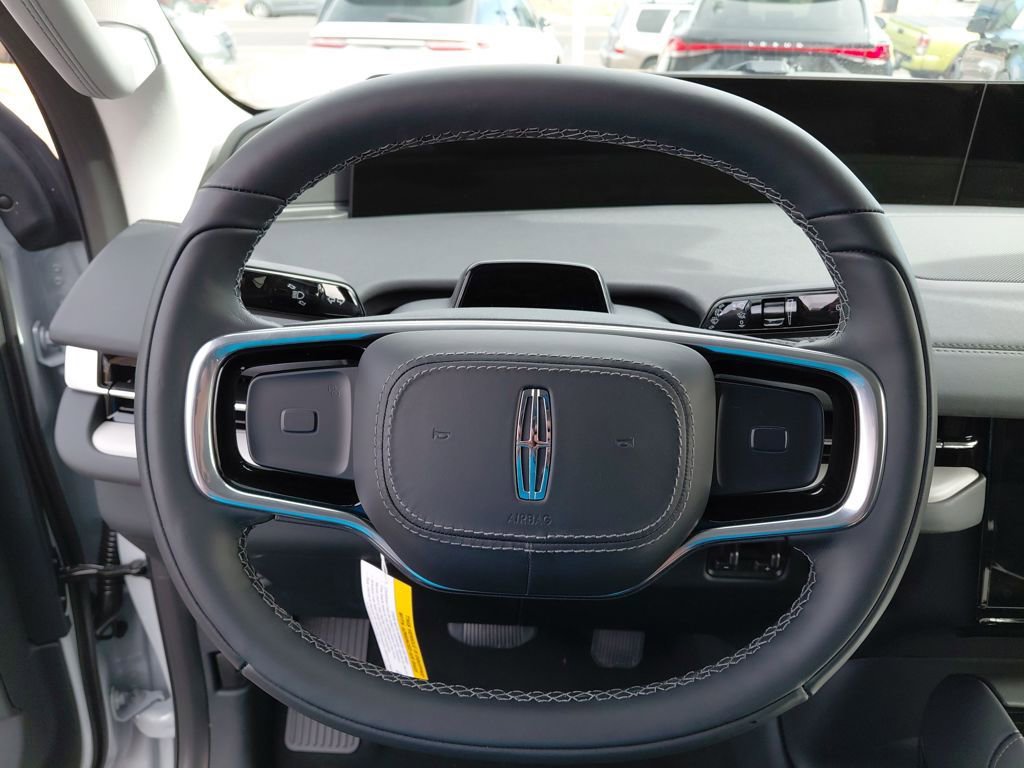 New 2026 Lincoln Navigator L Premier image 14