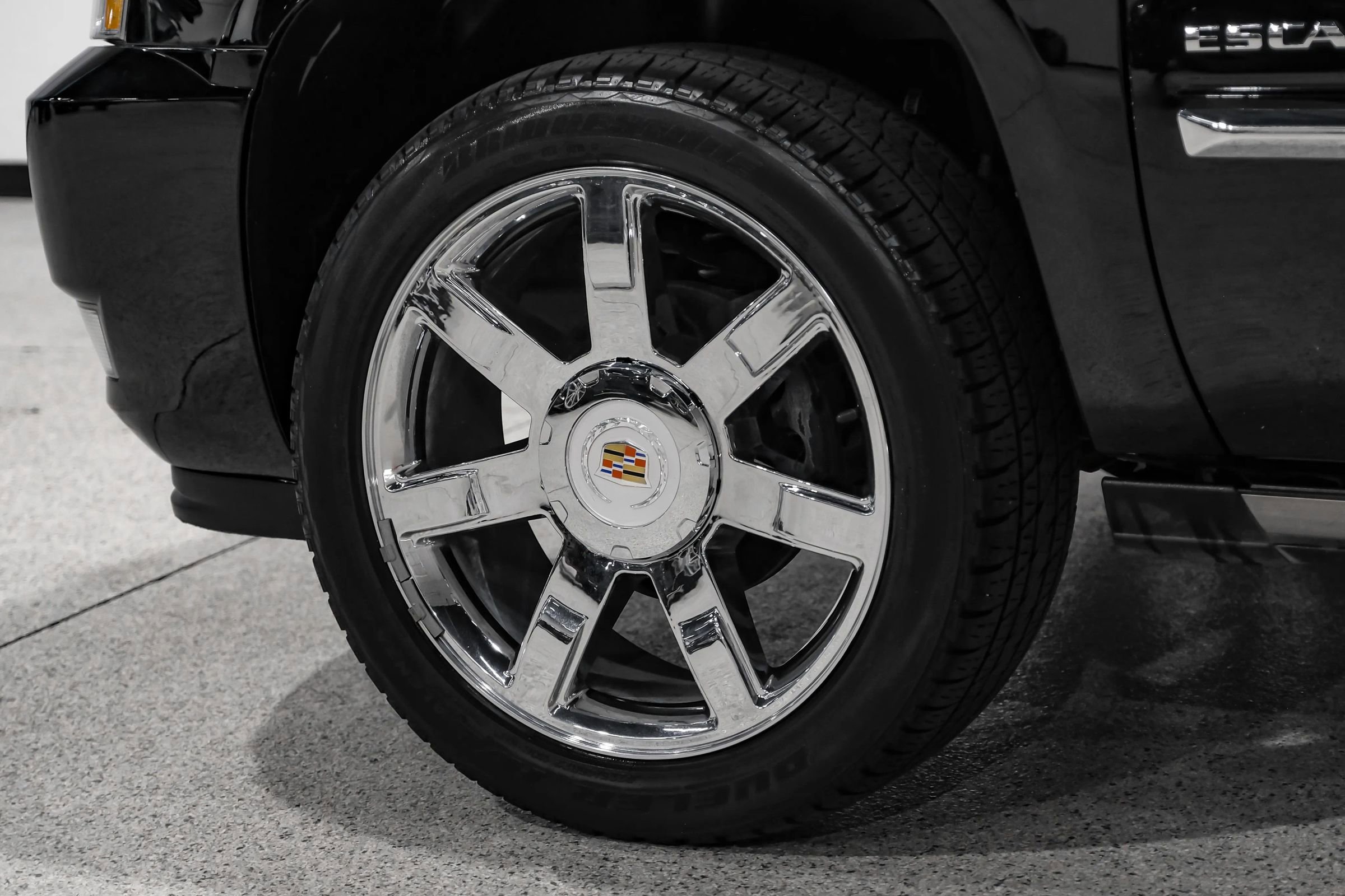Used 2013 Cadillac Escalade EXT Premium AWD/4WD image 54