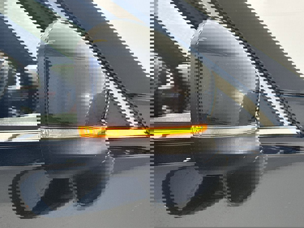 Used 2018 MAZDA CX-9 Signature image 22