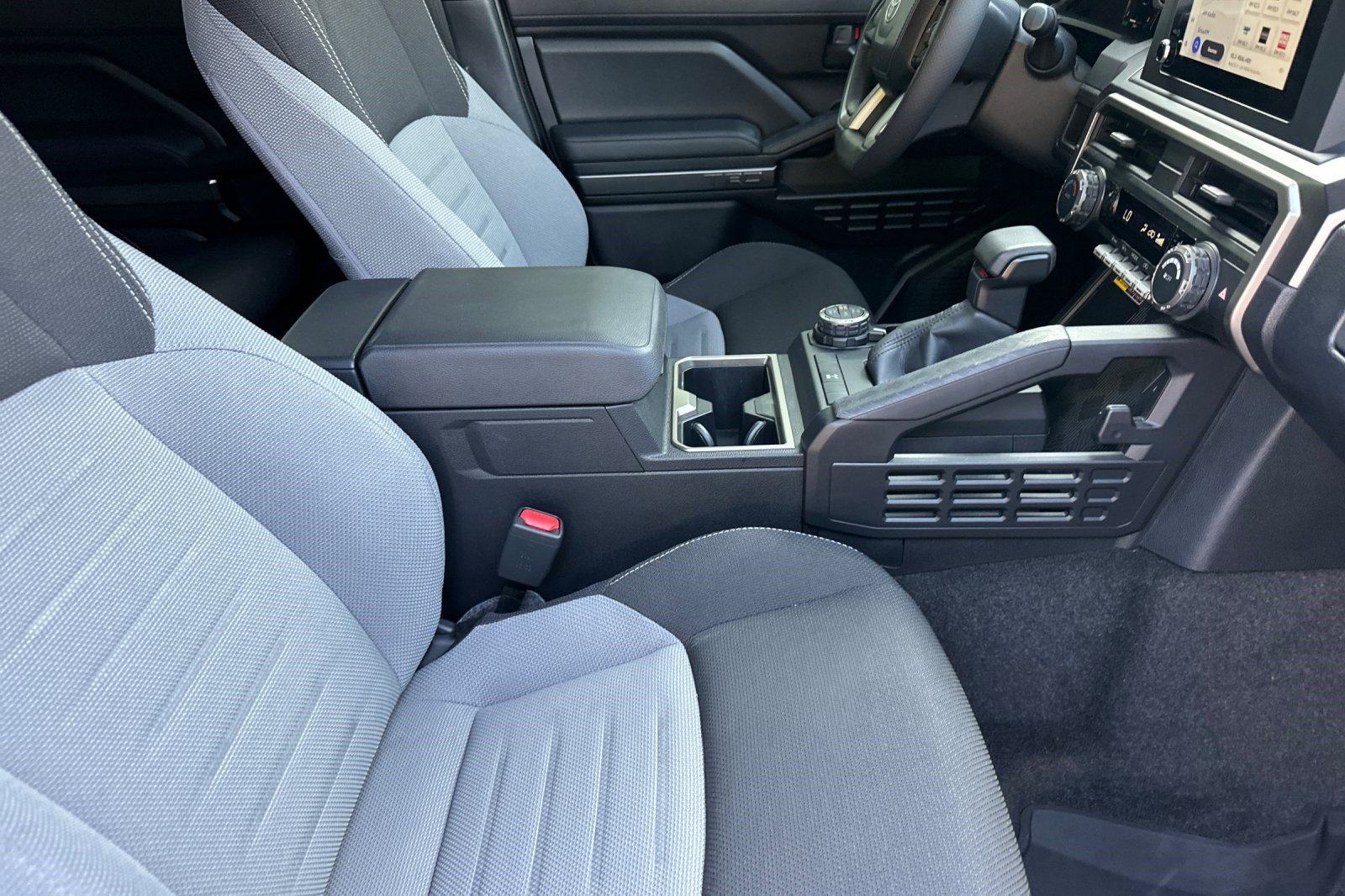 Used 2025 Toyota 4Runner TRD Off-Road AWD/4WD image 25