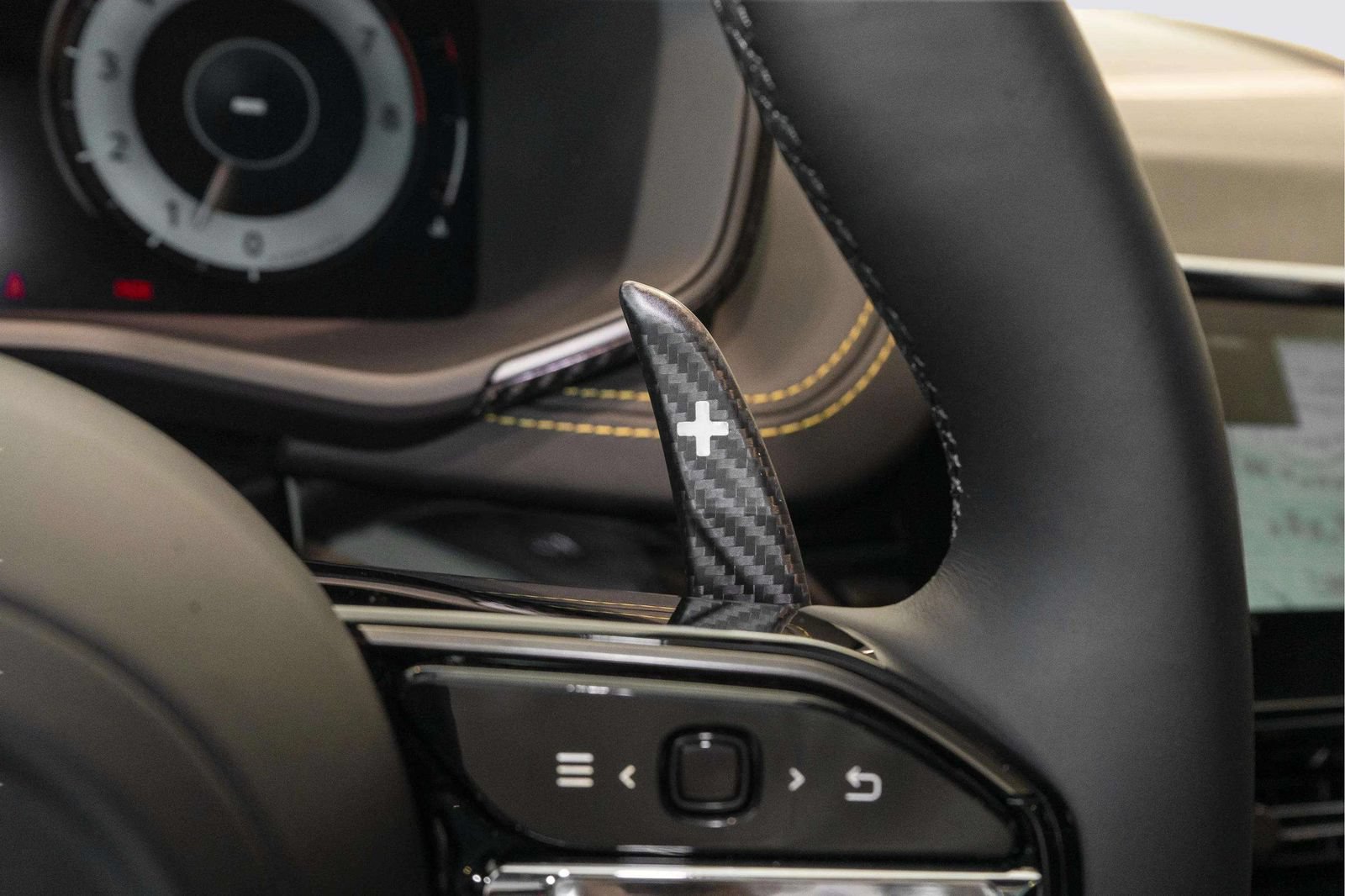 New 2026 Aston Martin DBX 707 AWD/4WD image 33