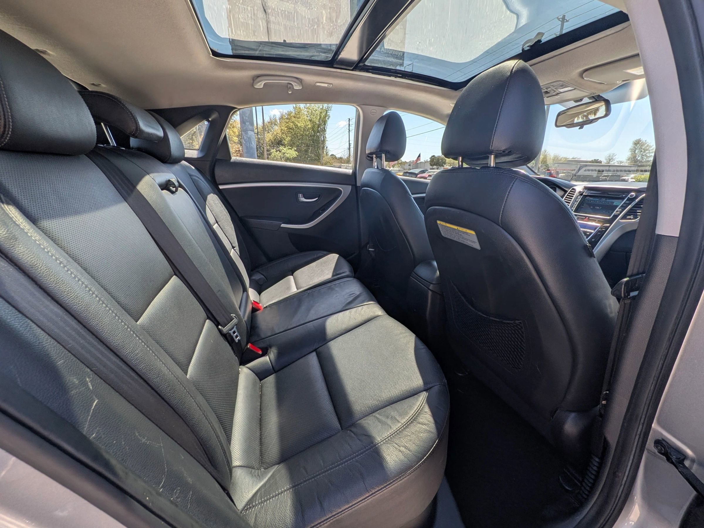 Used 2014 Hyundai Elantra GT w/ Option Group 03 image 12