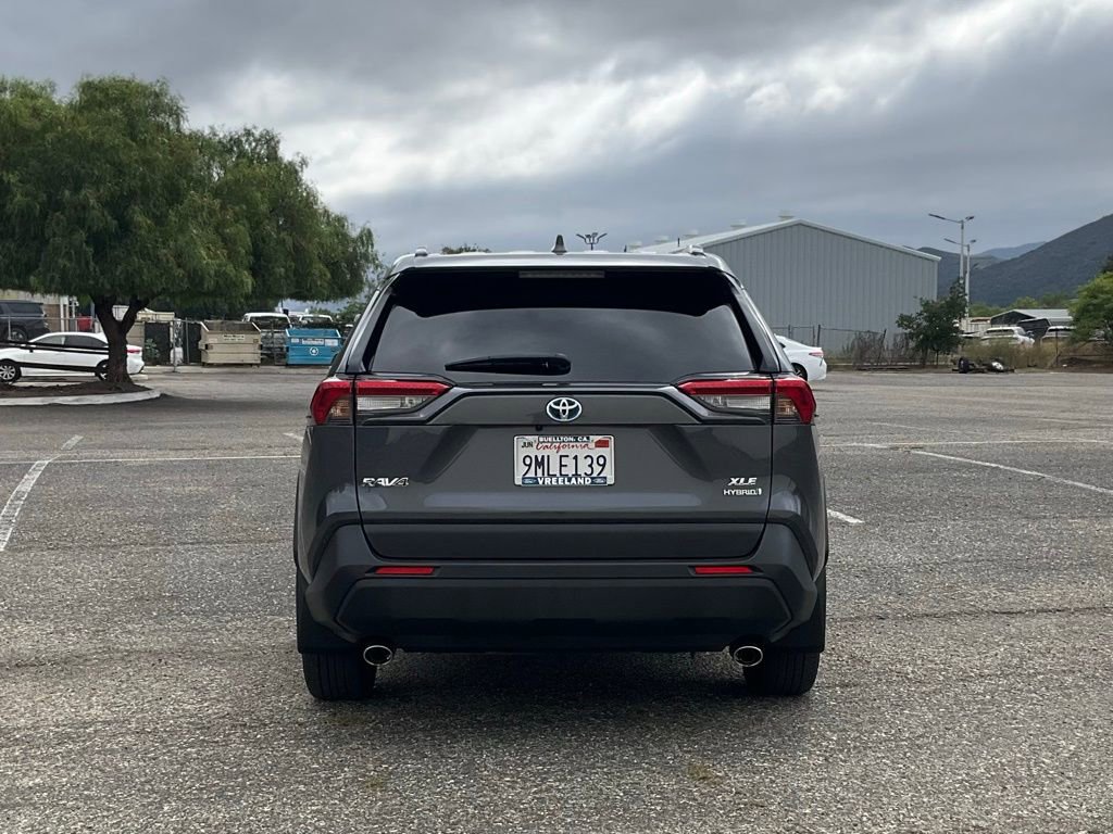 Used 2024 Toyota RAV4 XLE Premium image 5