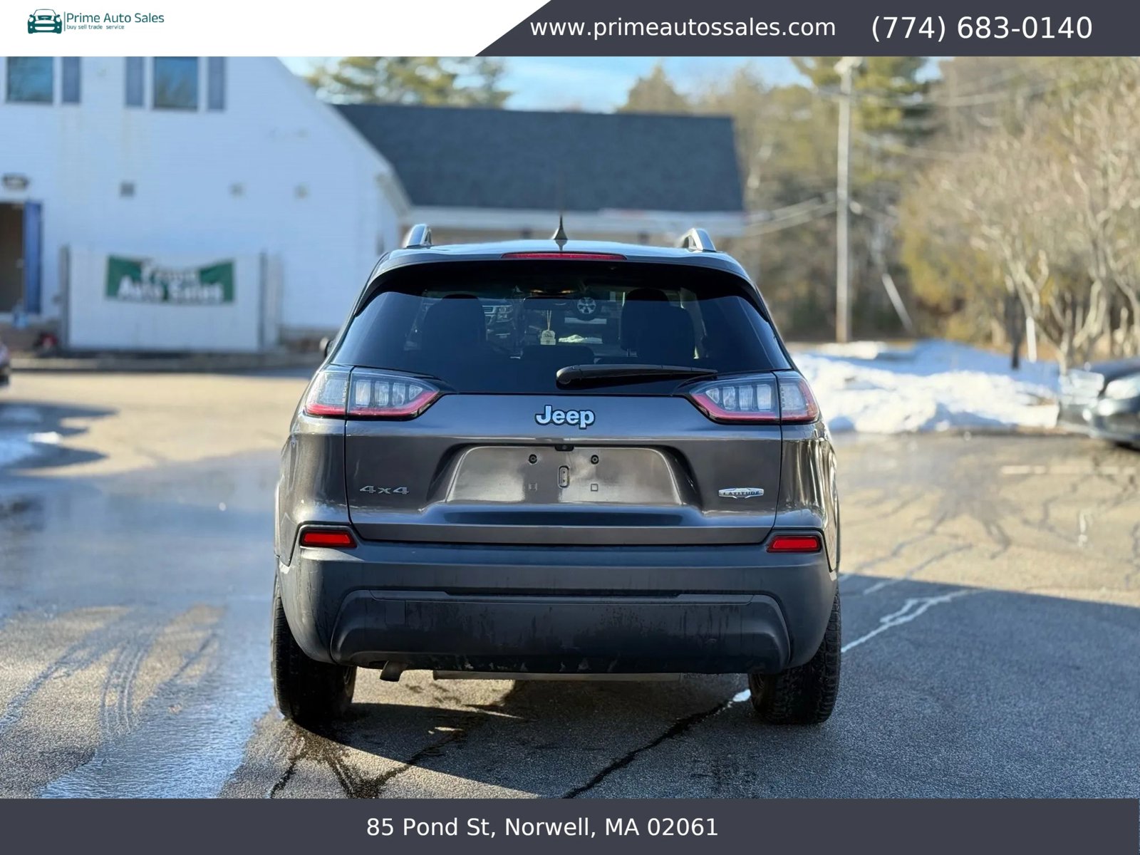 Used 2019 Jeep Cherokee Latitude Plus AWD/4WD image 7