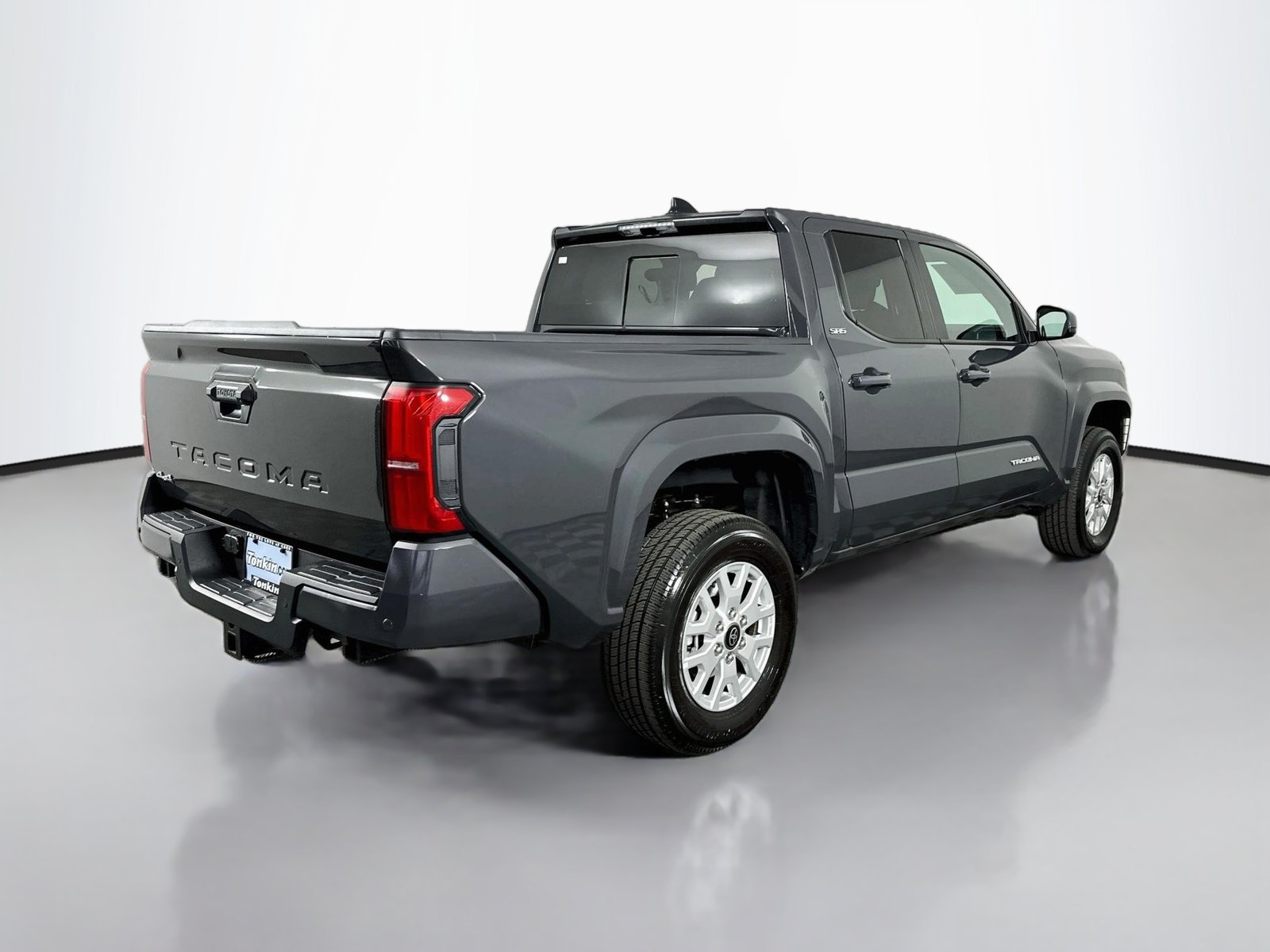 Certified 2026 Toyota Tacoma SR5 w/ SR5 Upgrade Package AWD/4WD image 7