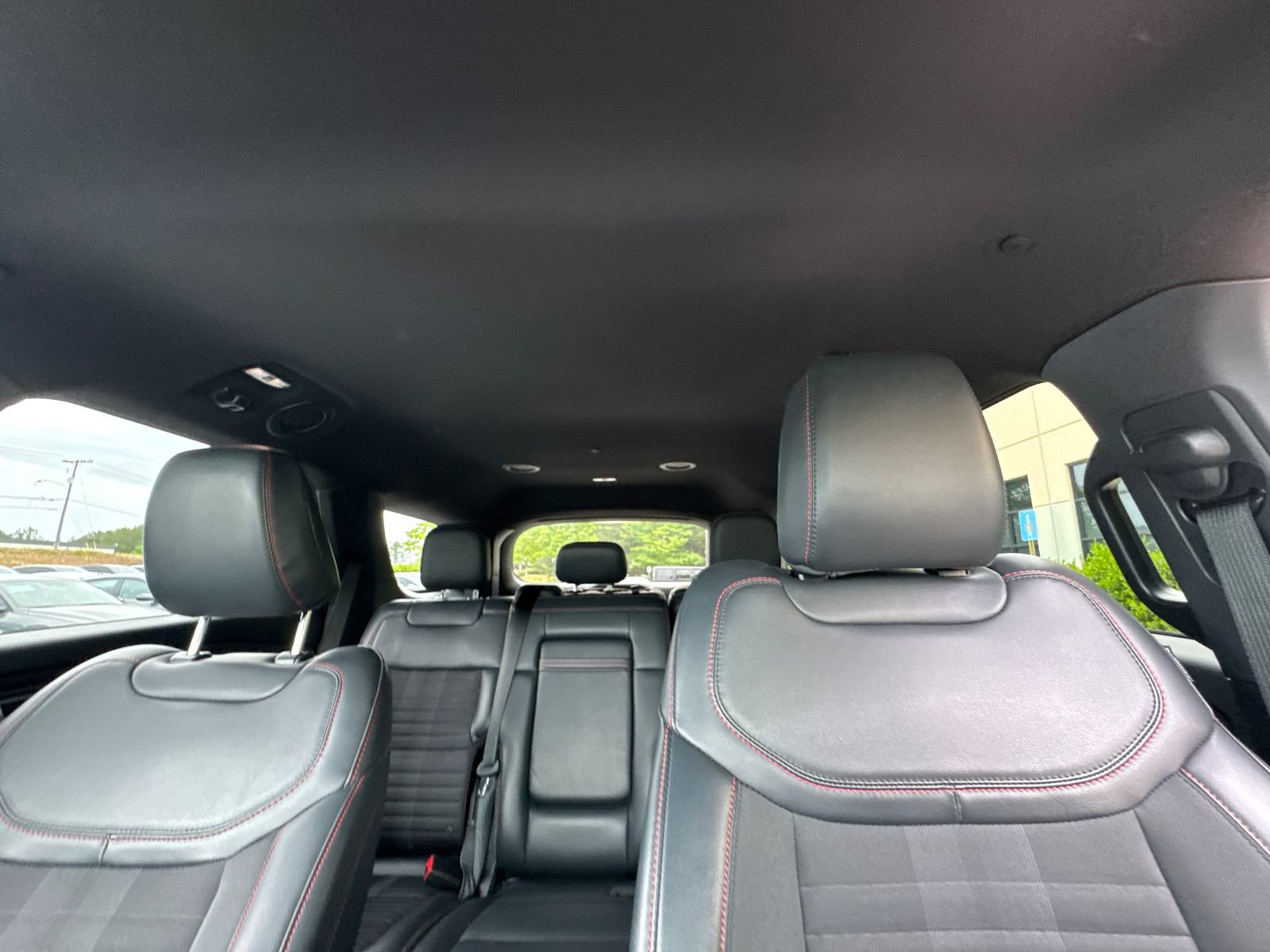 Used 2025 Ford Explorer ST-Line w/ ST-Line Street Pack AWD/4WD image 32