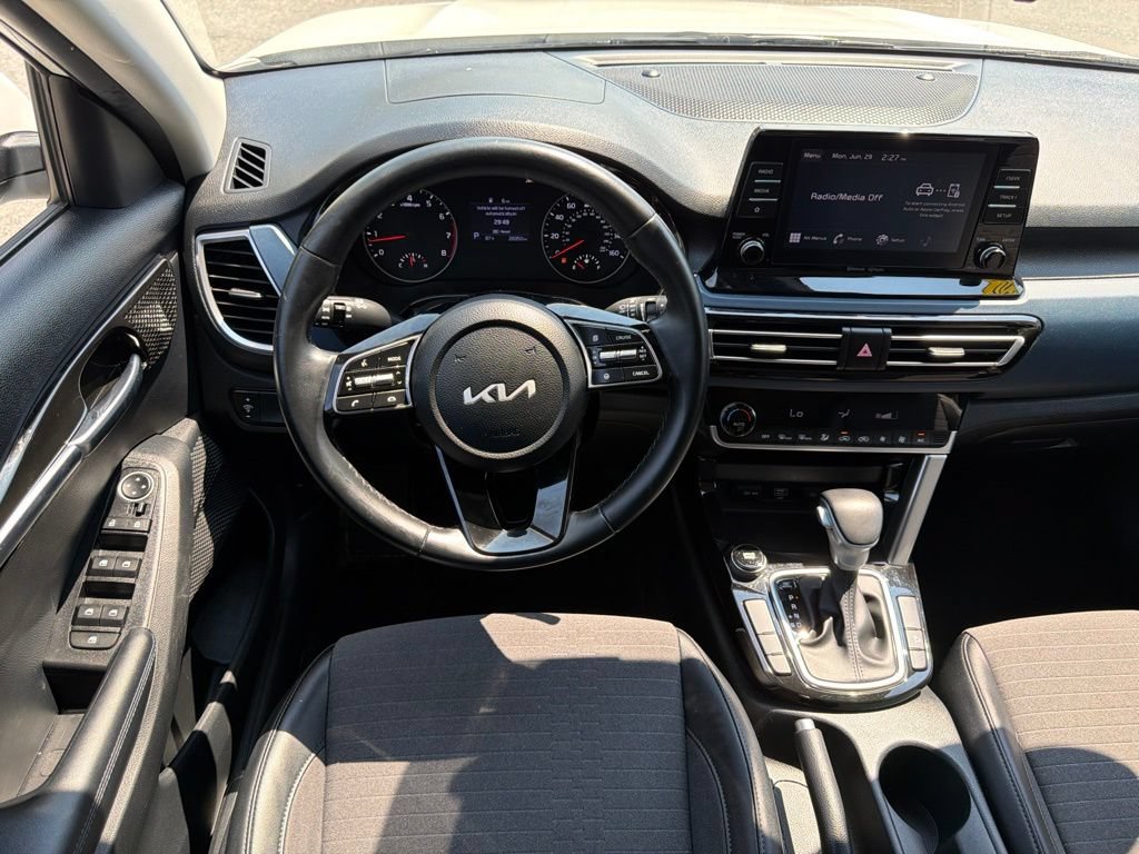 Certified 2023 Kia Seltos S FWD image 22