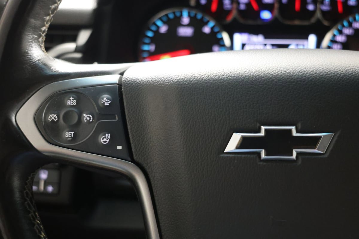 Used 2015 Chevrolet Suburban LTZ AWD/4WD image 28