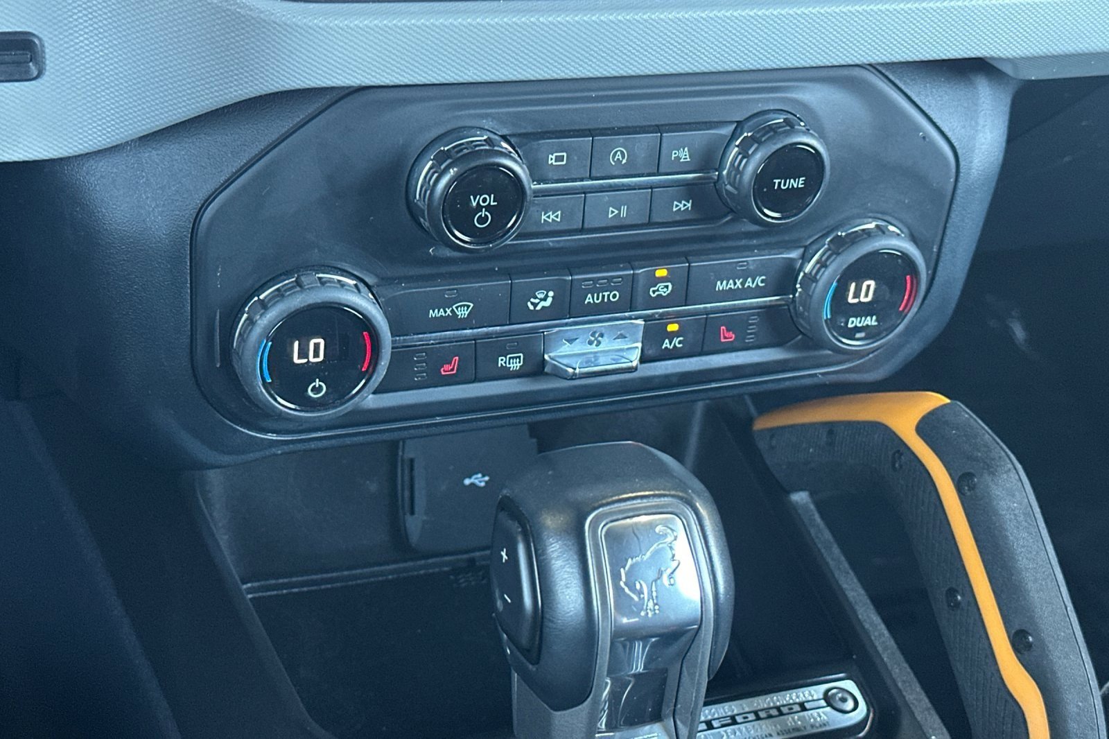 Used 2021 Ford Bronco Badlands image 20