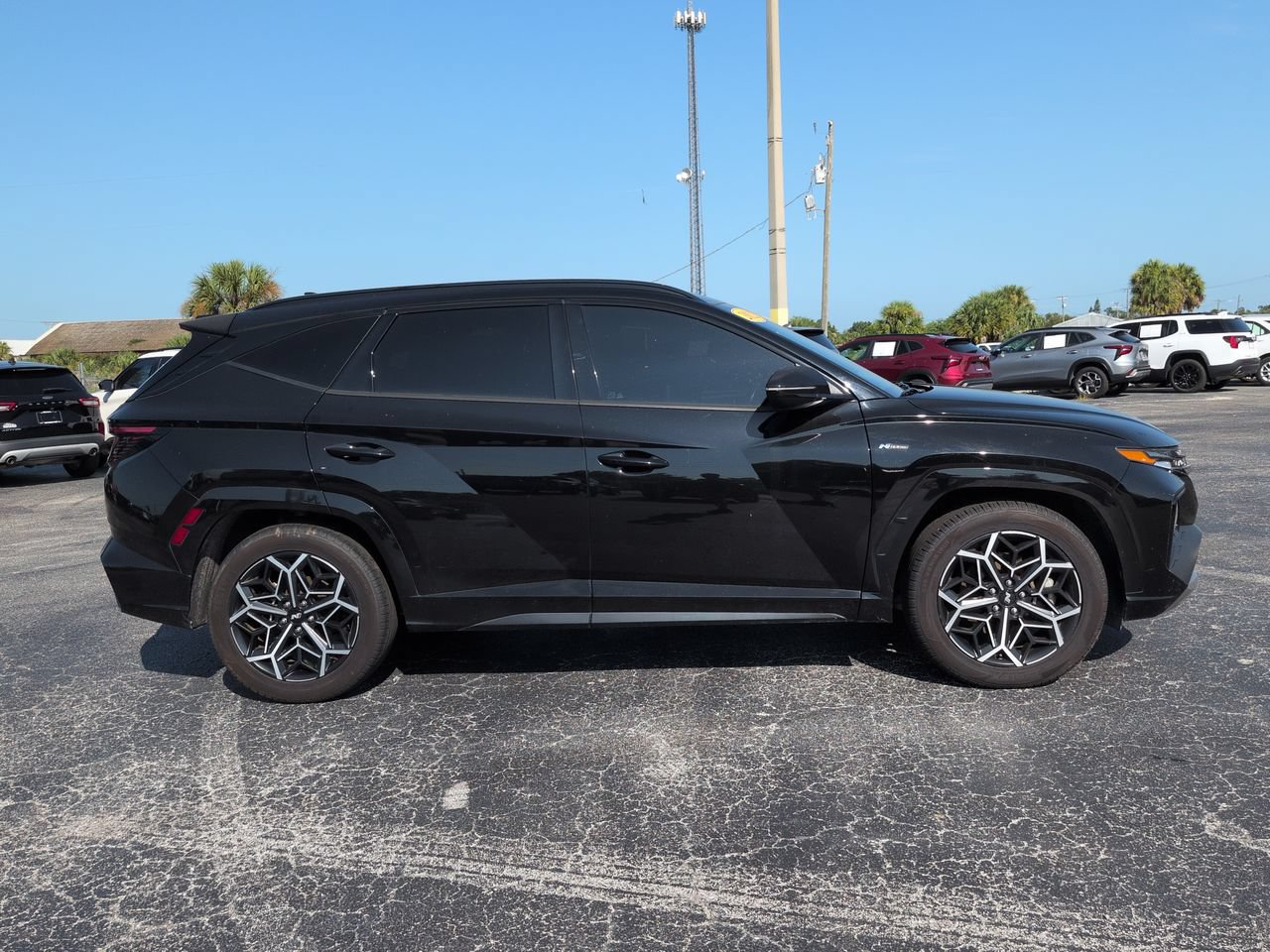 Used 2022 Hyundai Tucson N Line w/ Cargo Package FWD image 3