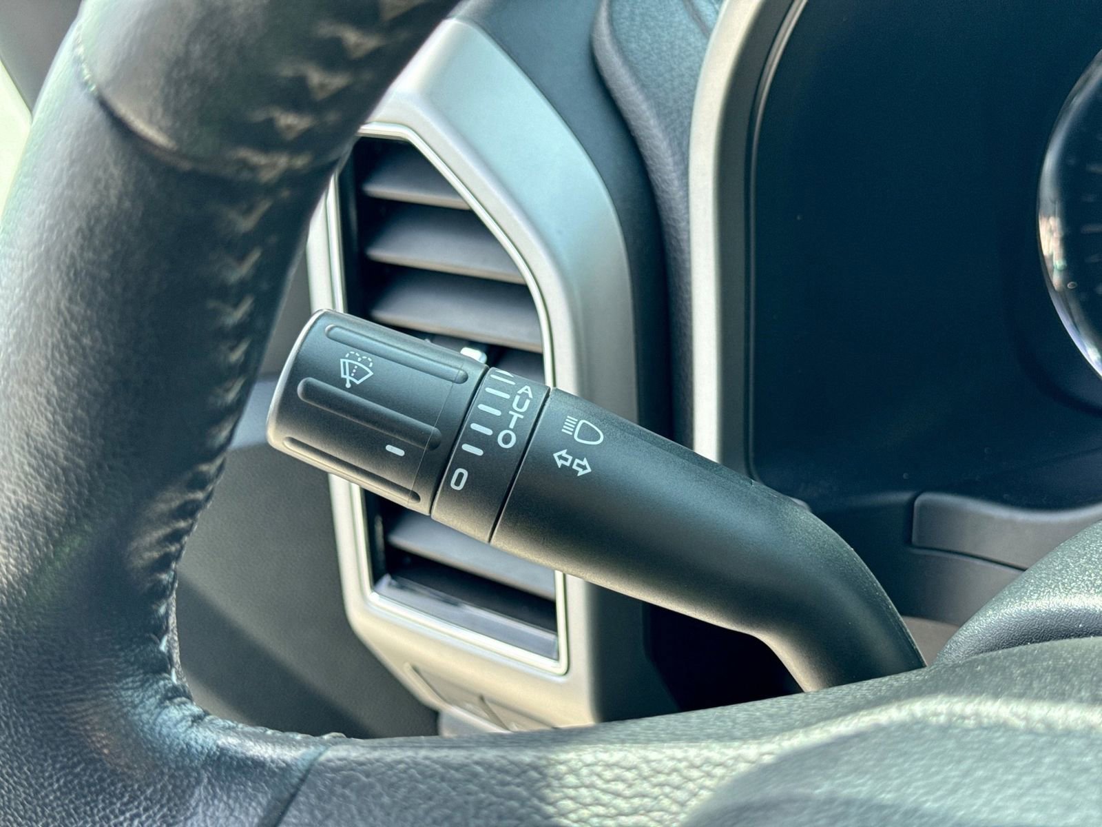 Used 2020 Ford F250 Lariat AWD/4WD image 28