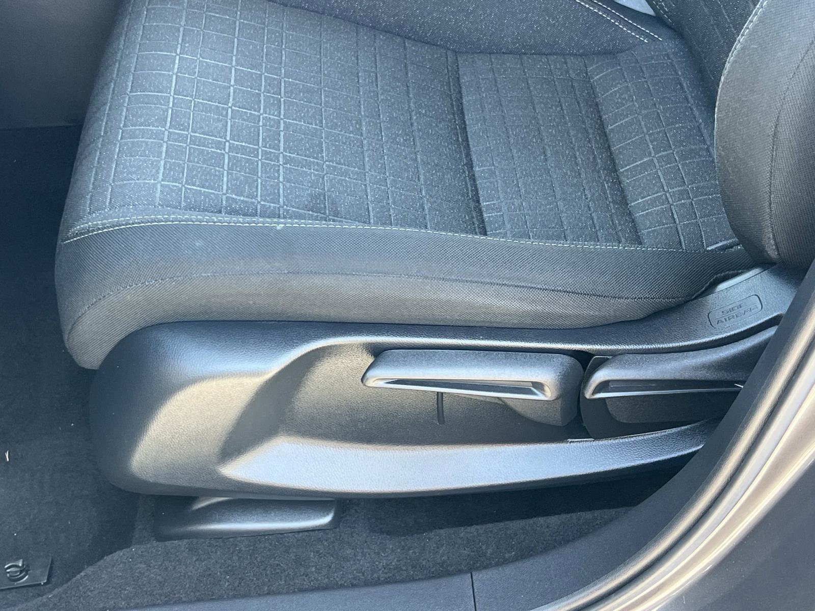 Certified 2023 Honda HR-V LX image 17