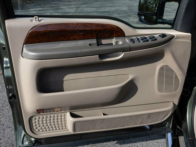 Used 2001 Ford Excursion Limited image 24