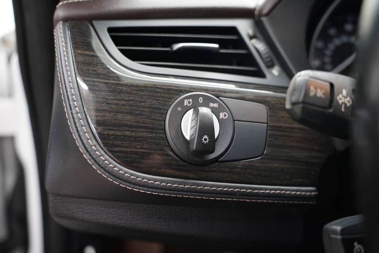Used 2012 BMW Z4 sDrive28i RWD image 27