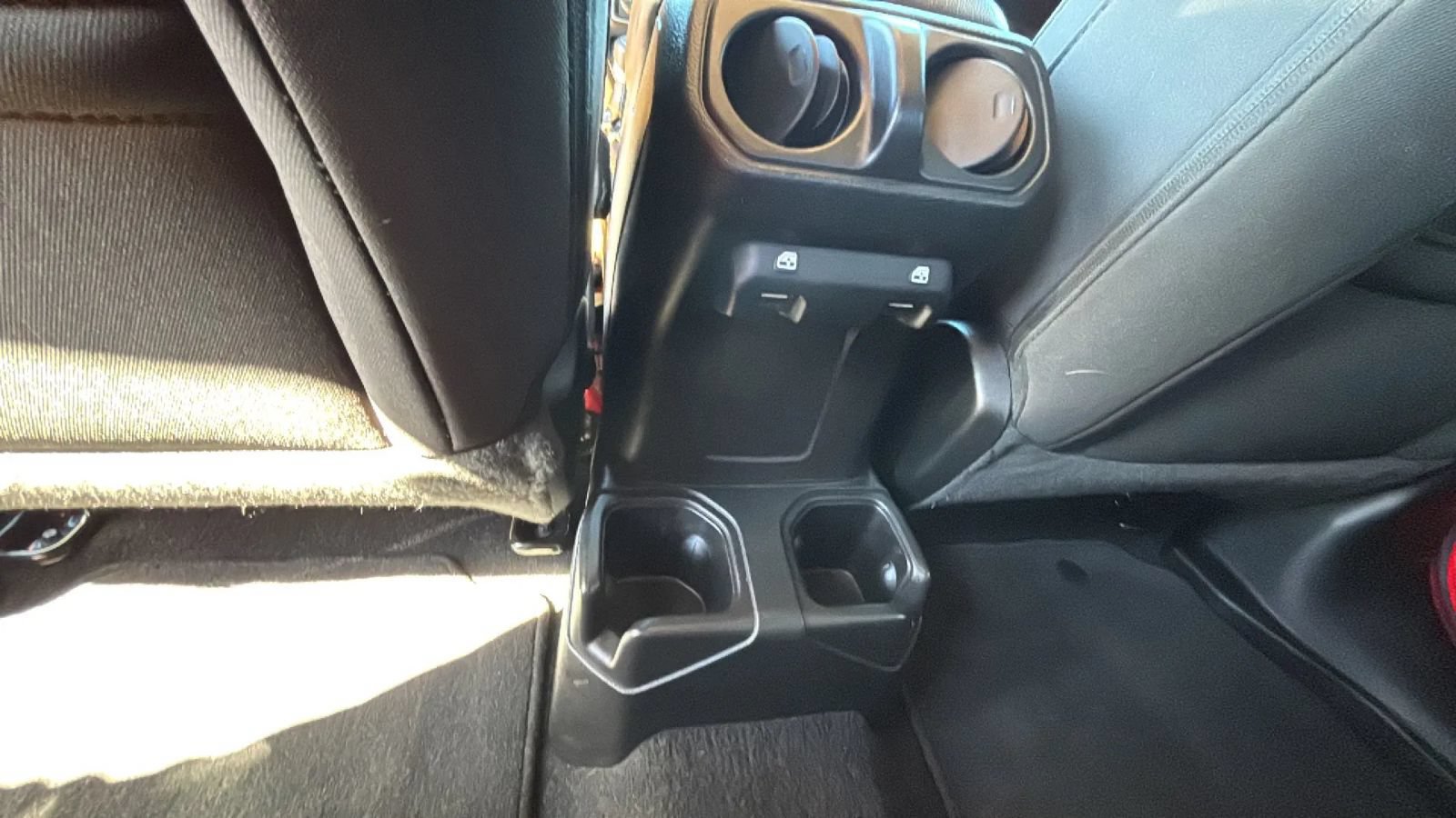 Used 2023 Jeep Gladiator Sport AWD/4WD image 35