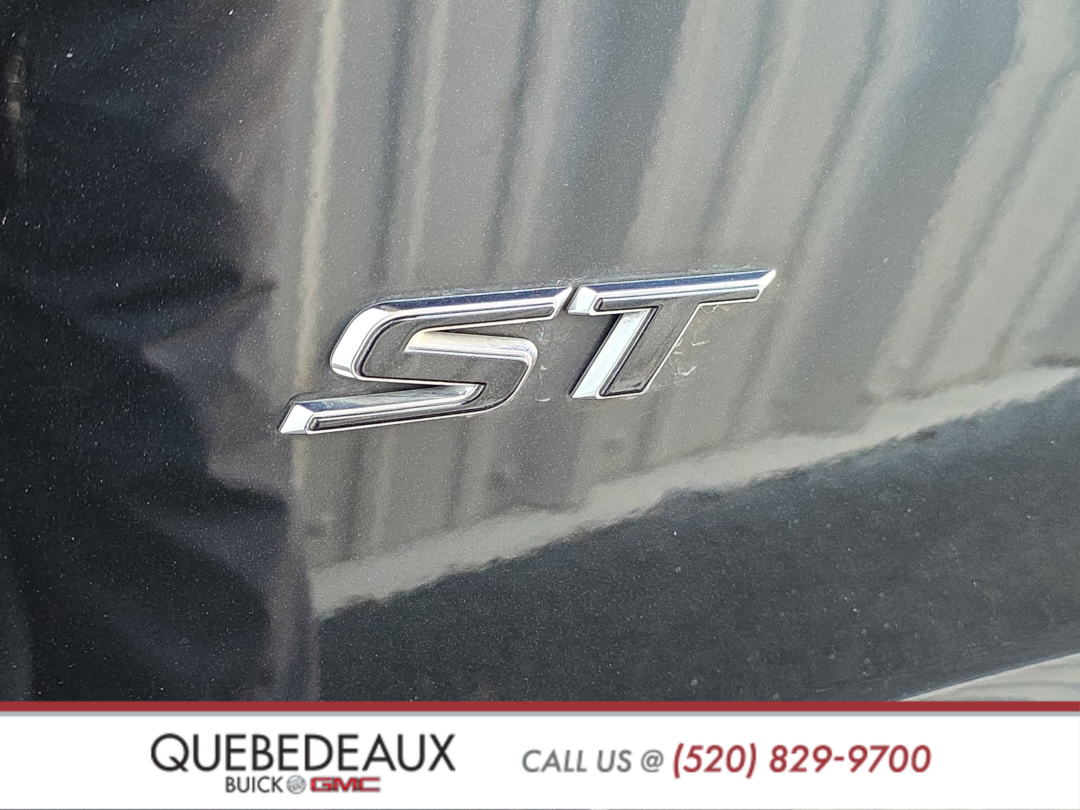 Used 2025 Buick Enclave Sport Touring w/ Super Cruise Package FWD image 4