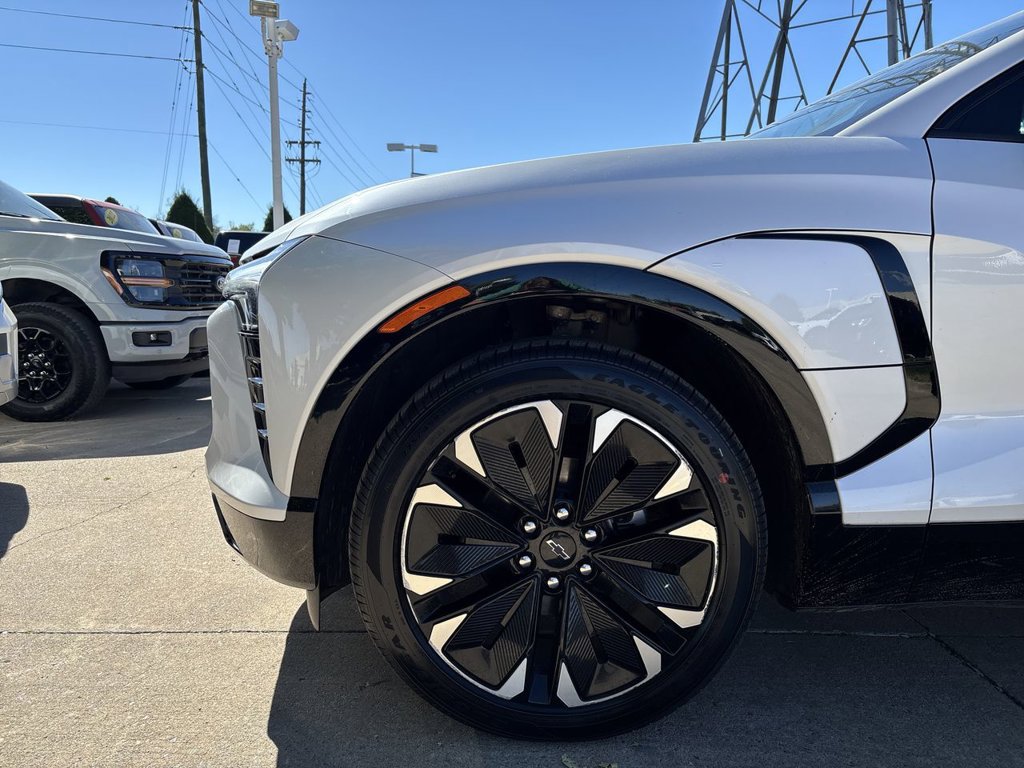 Certified 2025 Chevrolet Blazer EV RS AWD/4WD image 37