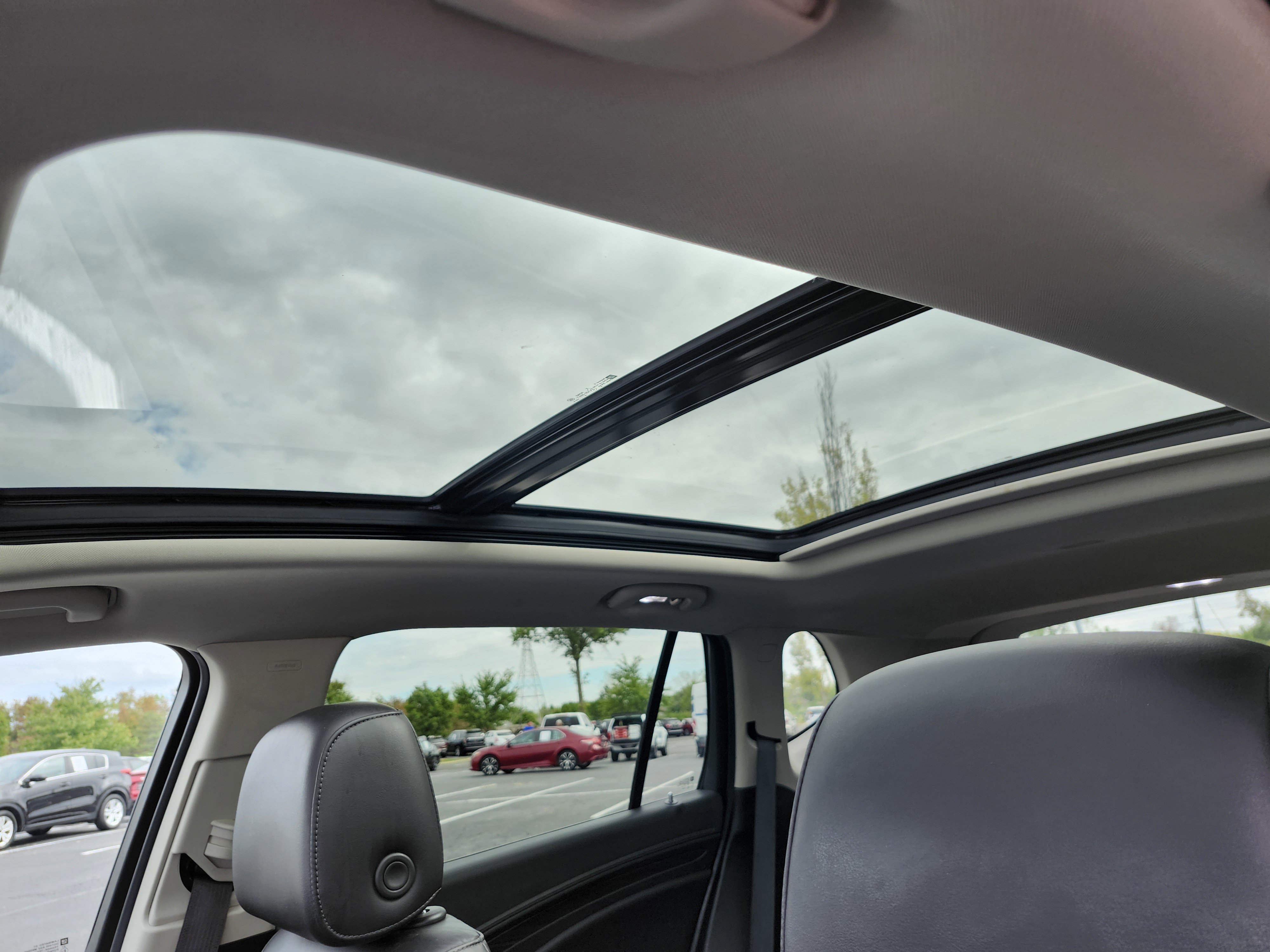 Used 2020 Buick Envision Essence image 22