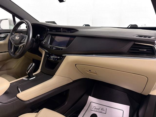 Used 2017 Cadillac XT5 FWD image 31