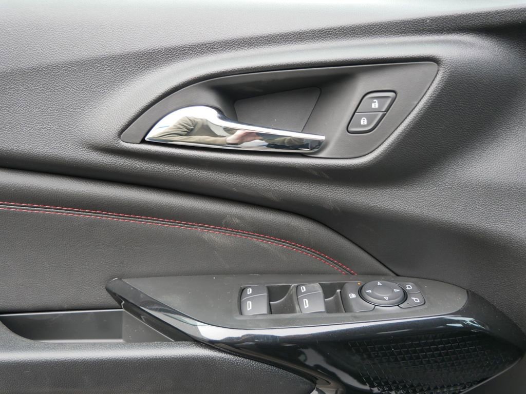 New 2026 Chevrolet Trax RS w/ Driver Confidence Package image 16