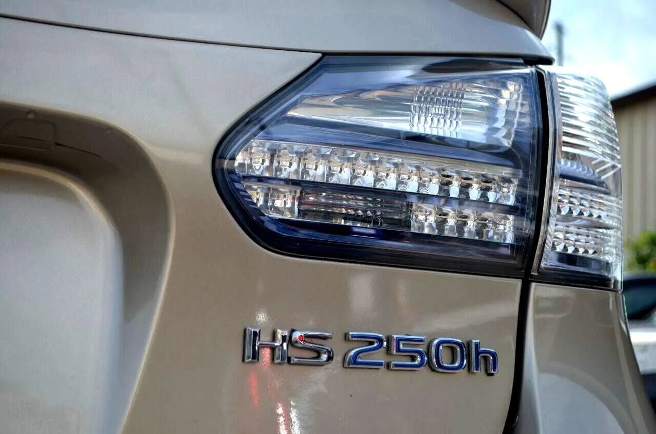 Used 2012 Lexus HS 250h image 8