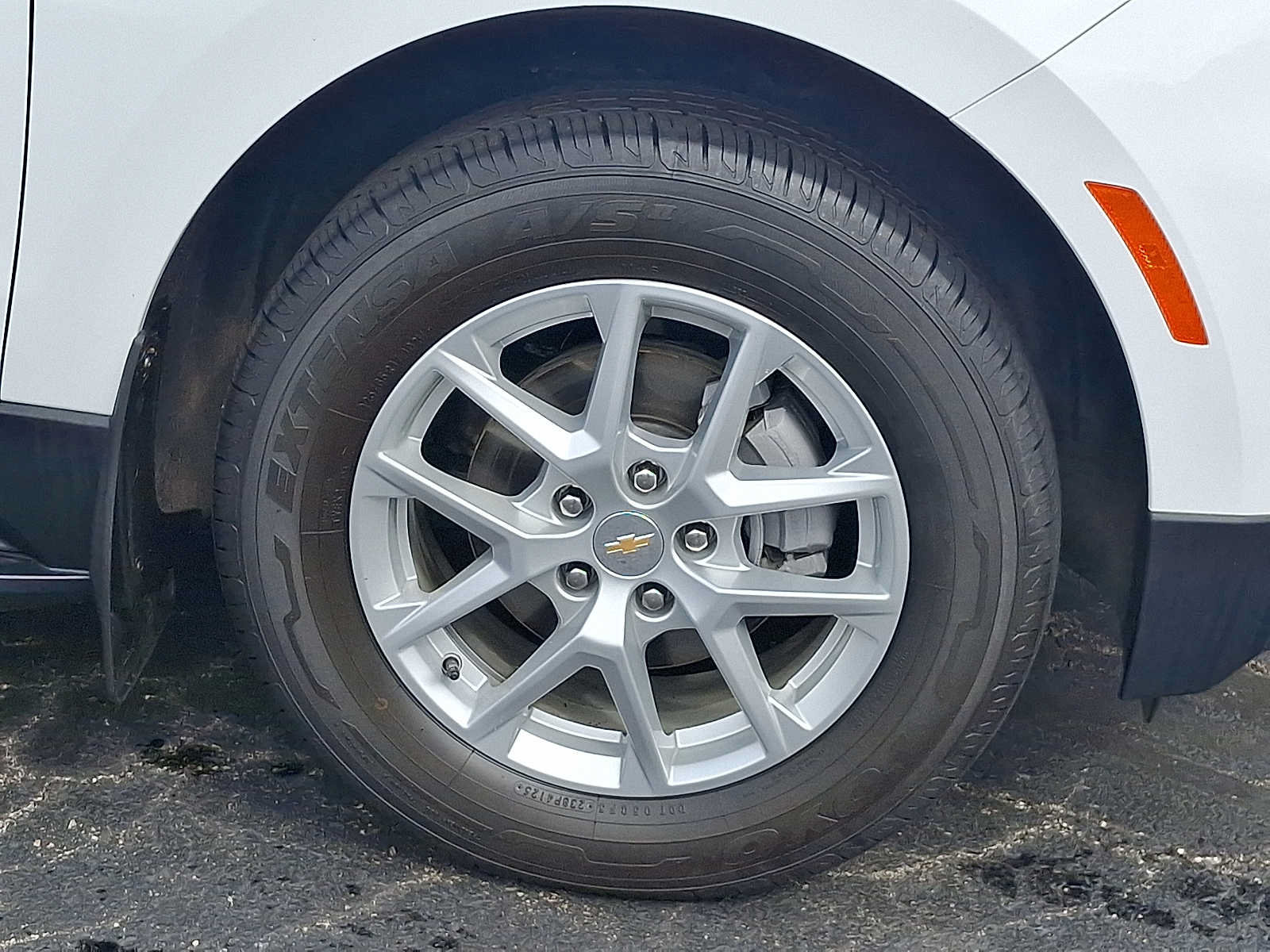 Used 2023 Chevrolet Equinox LT AWD/4WD image 8