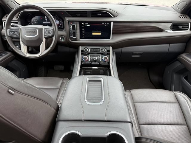 Used 2024 GMC Yukon XL Denali RWD image 22