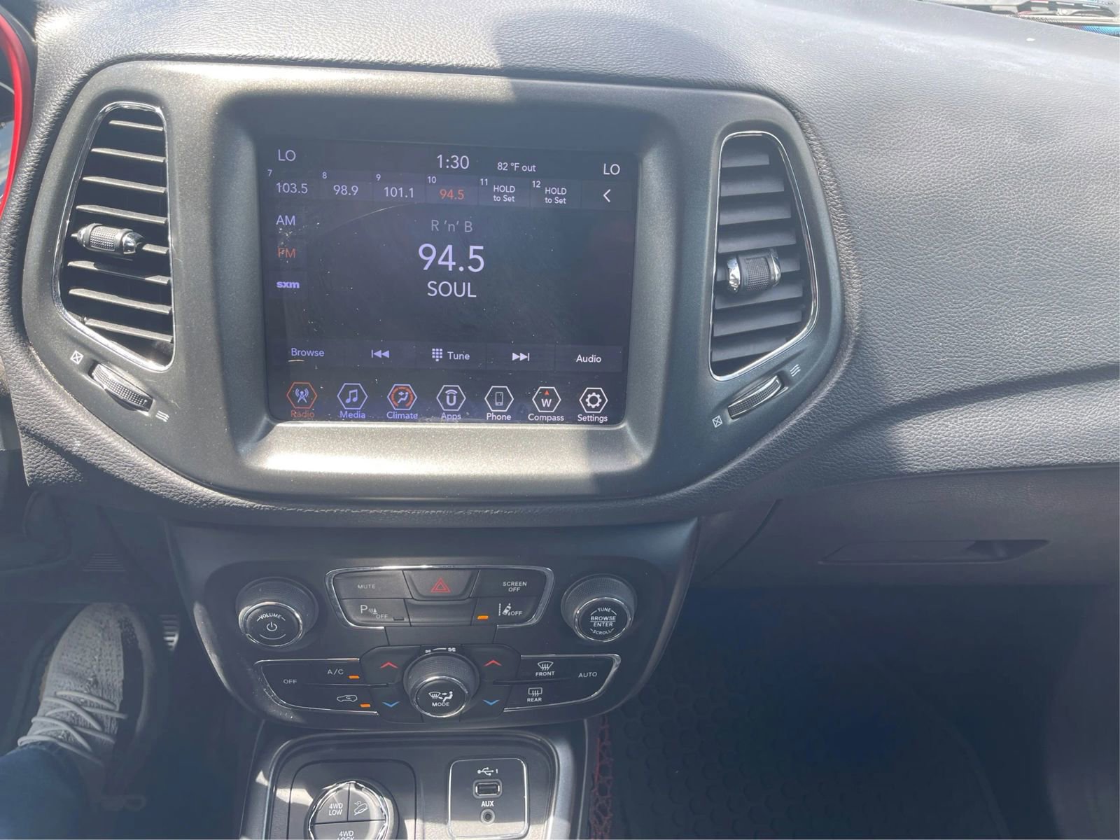 Used 2021 Jeep Compass Trailhawk image 14