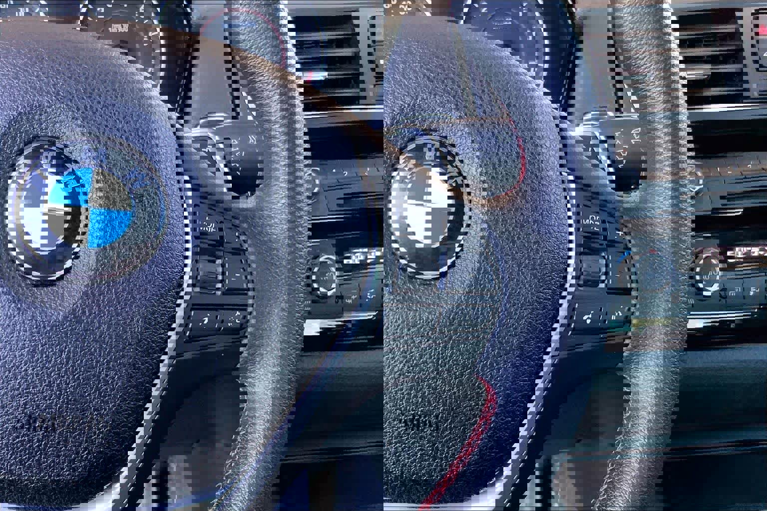 Used 2017 BMW 230i Coupe image 22