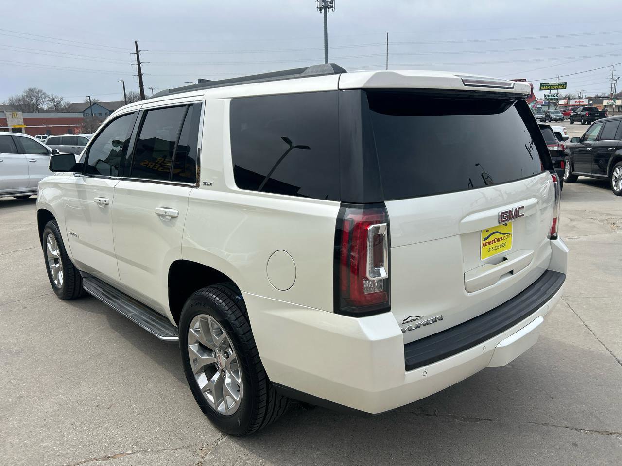 Used 2015 GMC Yukon SLT w/ HD Trailering Package AWD/4WD image 5
