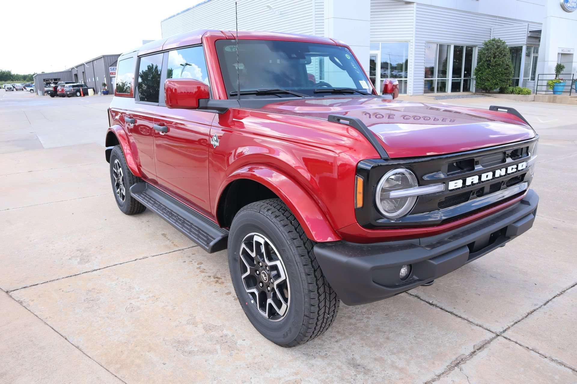 New 2026 Ford Bronco Outer Banks