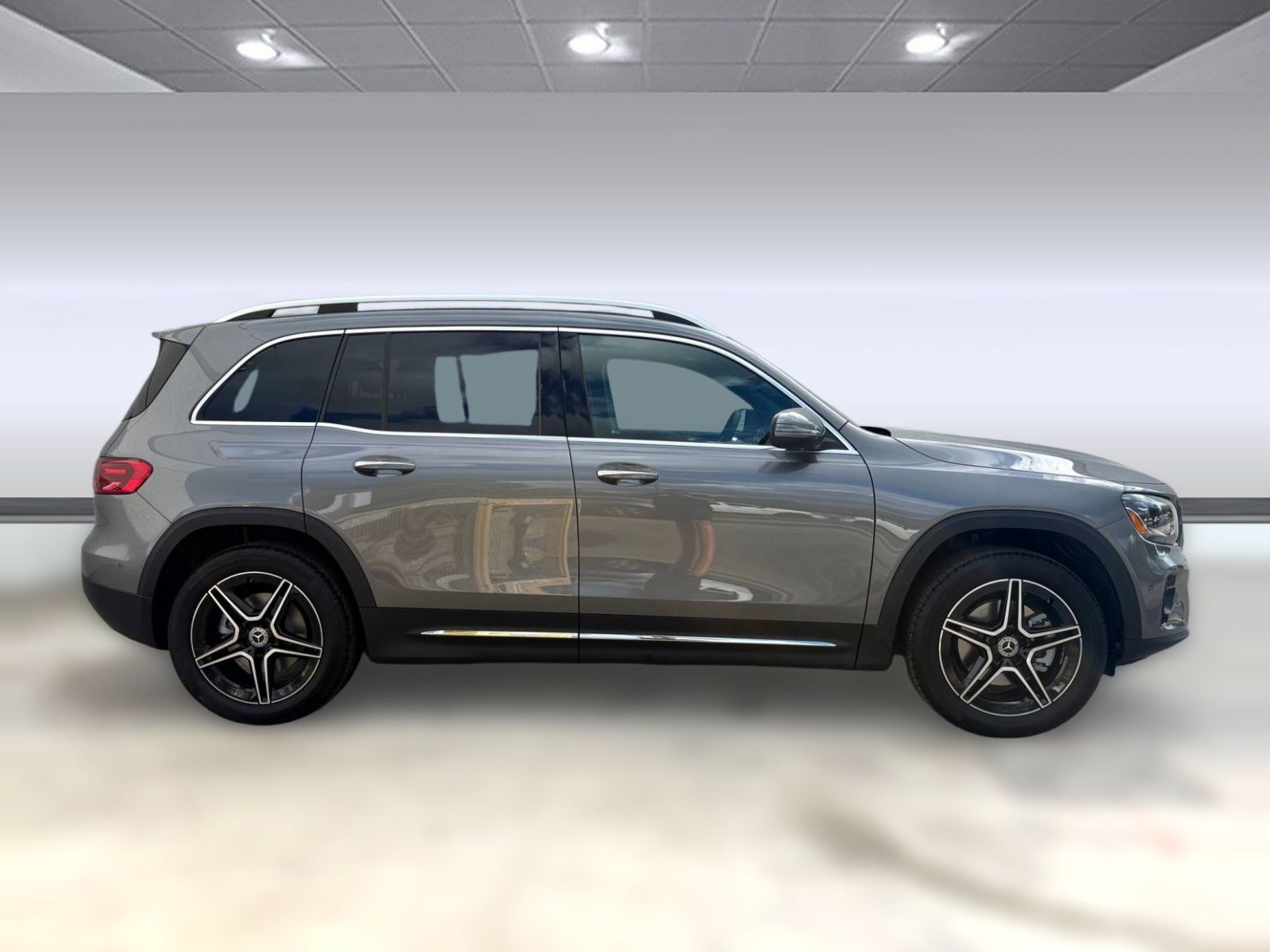 New 2026 Mercedes-Benz GLB 250 4MATIC image 7
