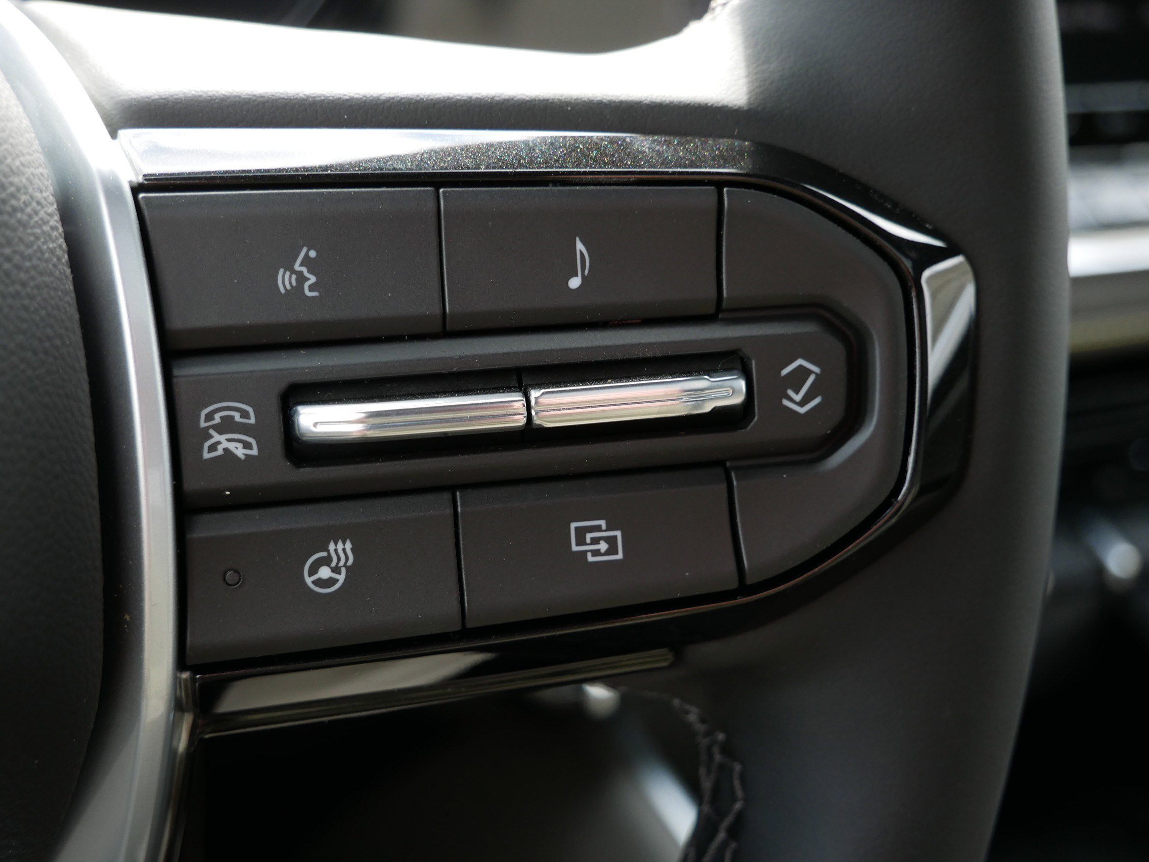 New 2026 Chevrolet Colorado ZR2 w/ Technology Package image 24