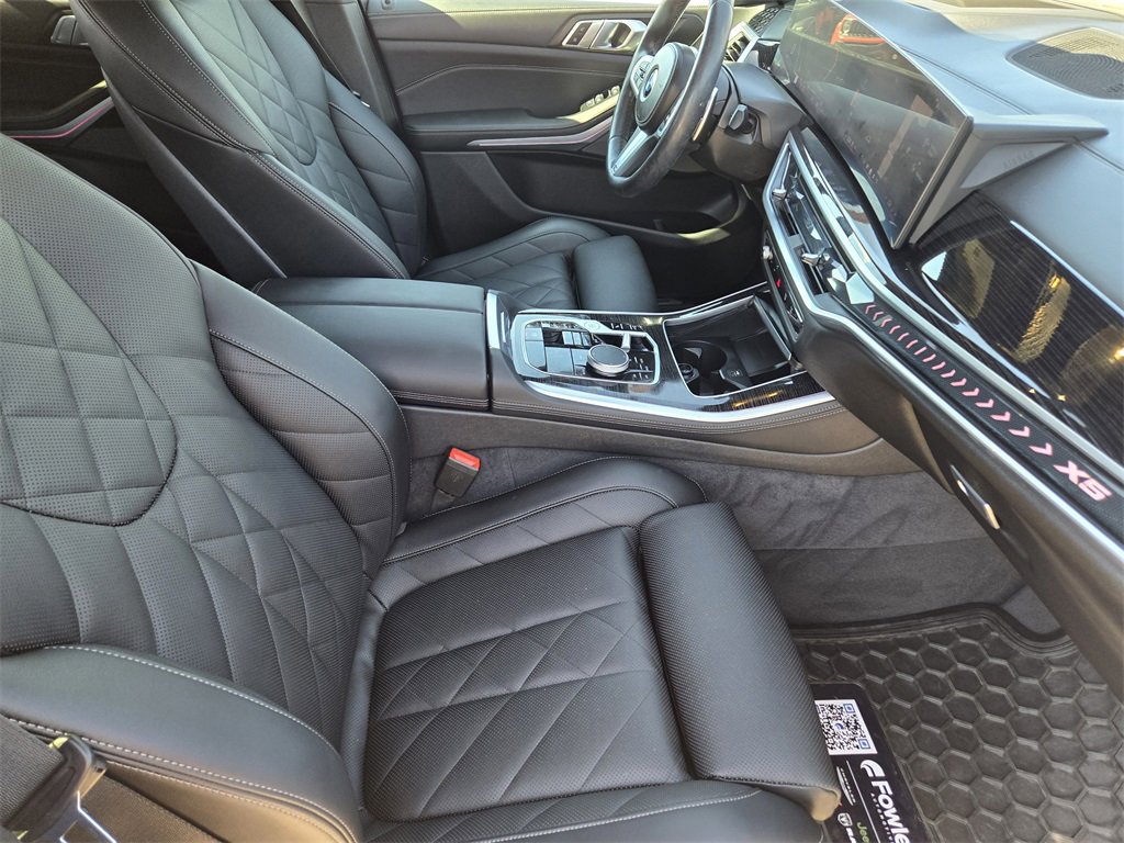 Used 2024 BMW X5 xDrive40i w/ M Sport Package image 16