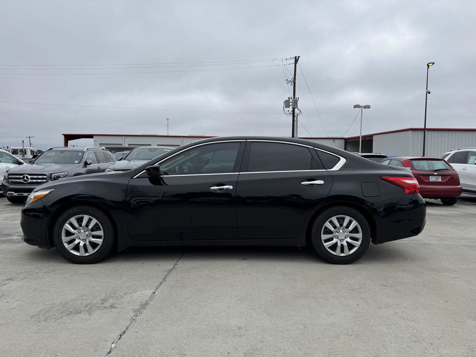 Used 2016 Nissan Altima 2.5 S w/ Power Driver Seat Package image 15